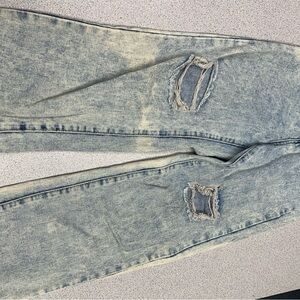 SHEIN Kids Distressed Denim Jeans